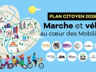 Métropole de Lyon en forme de coeur, devant laquelle des piétons, cyclistes et personnes en rollers se dirigent gaiement