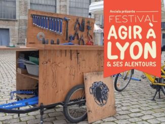 Remorque mobile, avec la bannière de Agir à Lyon 2026